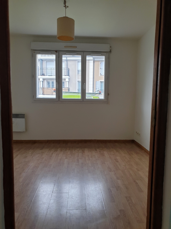 A LOUER VILLIERS-SUR-MARNE (94) studio de 20m ² 