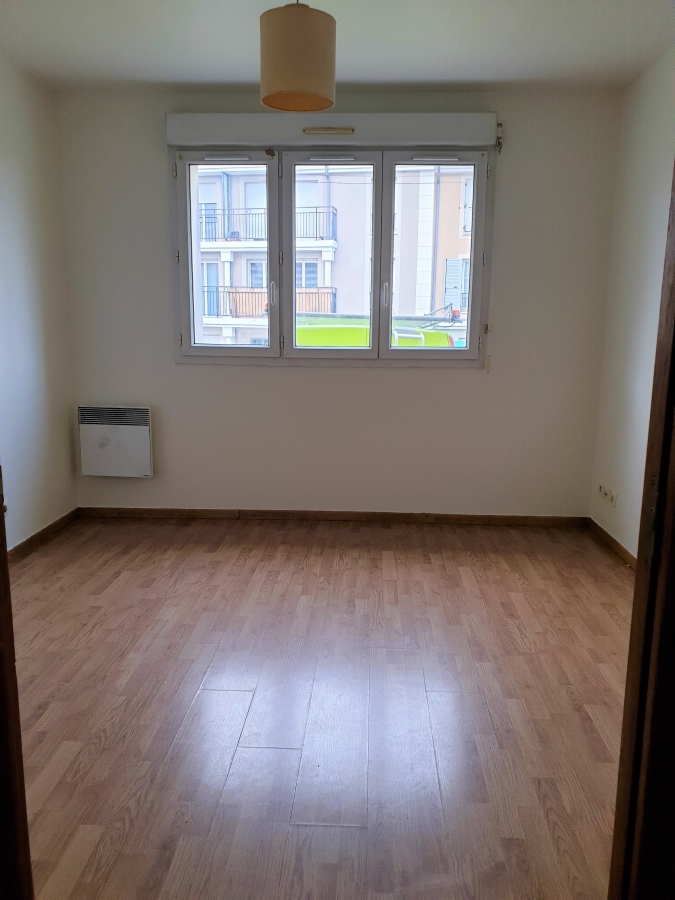 A LOUER VILLIERS-SUR-MARNE (94) studio de 20m ² 