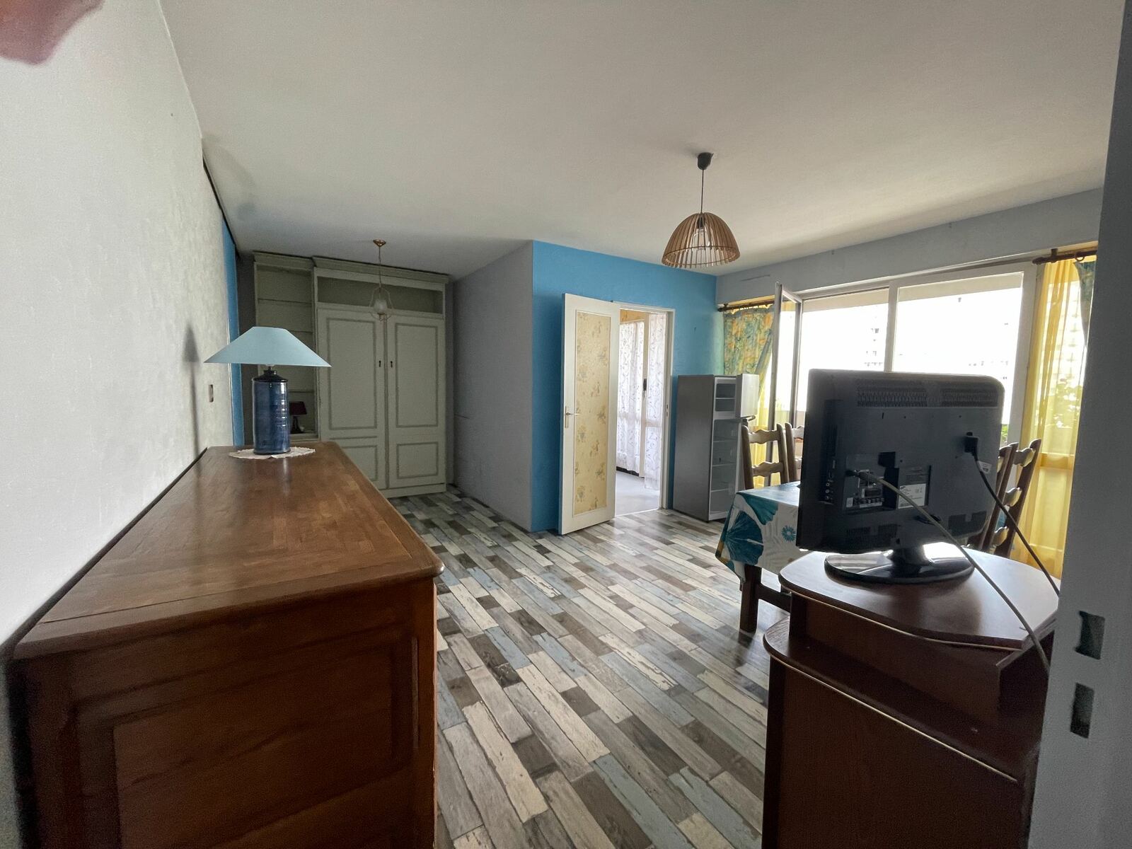 A LOUER -  VITRY-SUR-SEINE (94) grand studio meublé 39M² proche métro 15 et T9